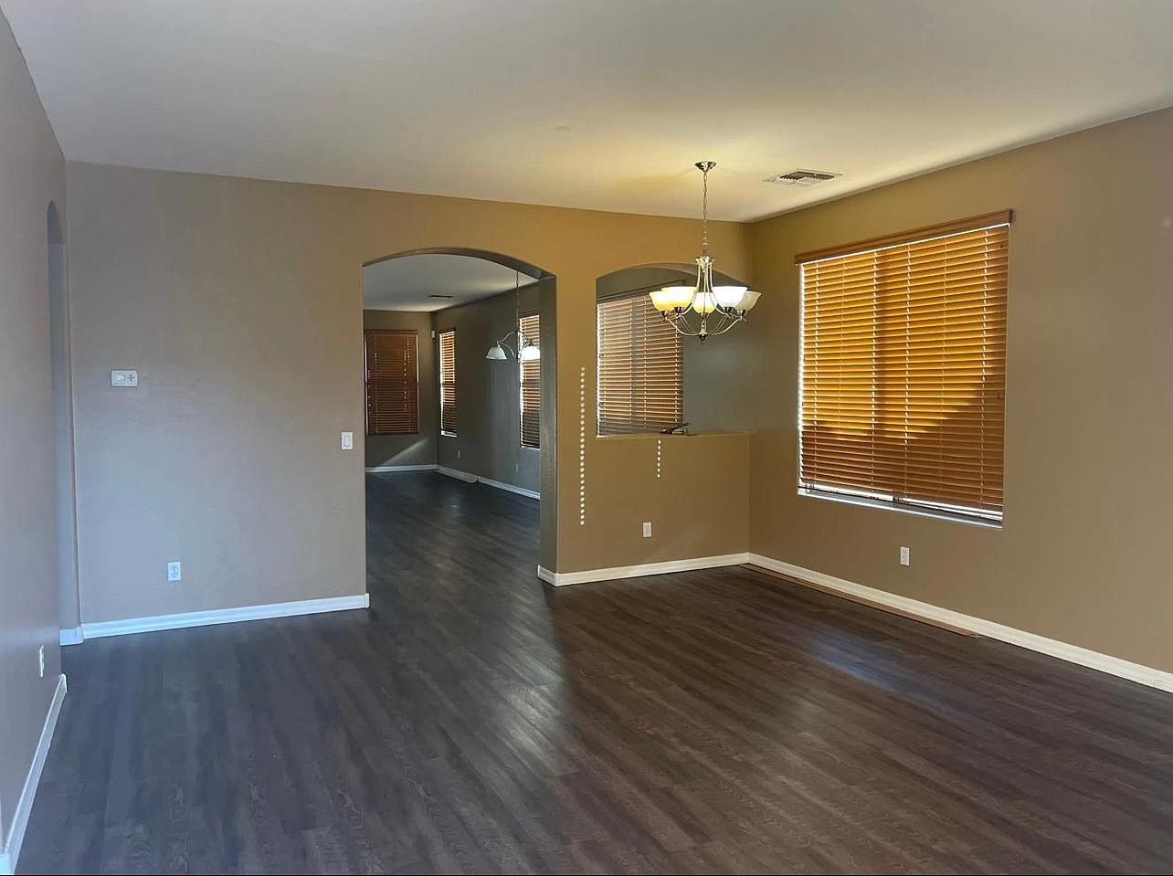 12530 W Winslow Ave photo 2