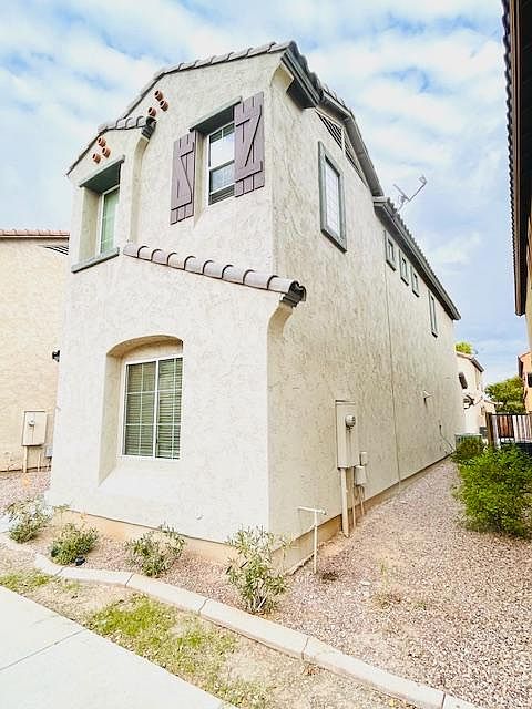 1917 N 78th Ave photo 3