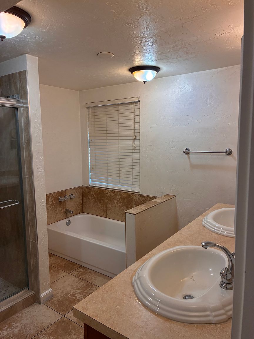 8238 E Thomas Rd photo 3