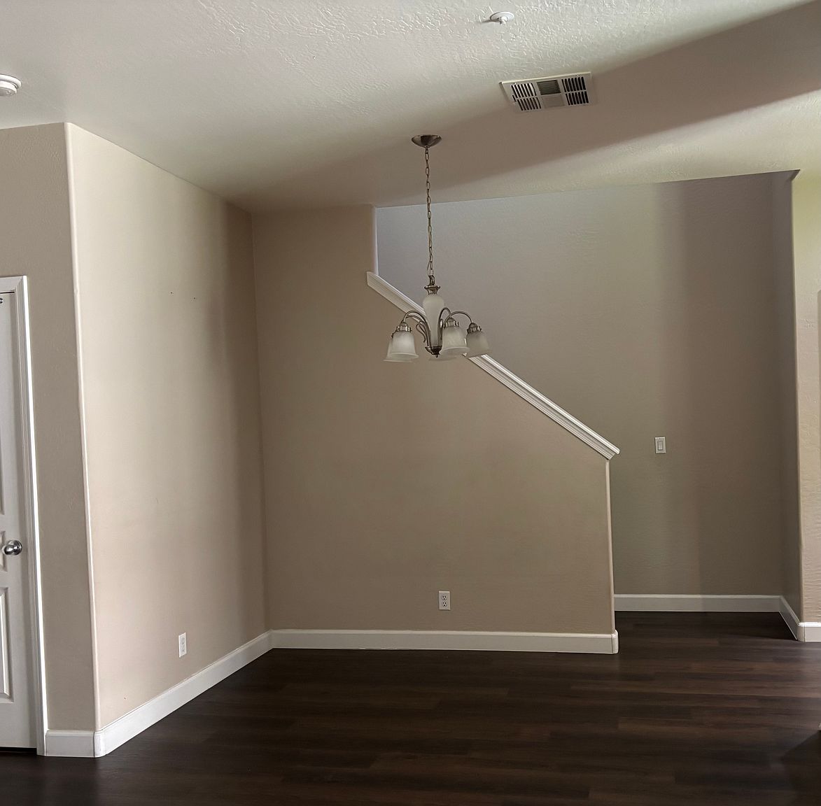 8758 W Dreyfus Dr photo 5
