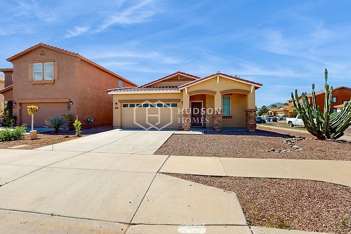 7429 W Saint Catherine Ave photo 2