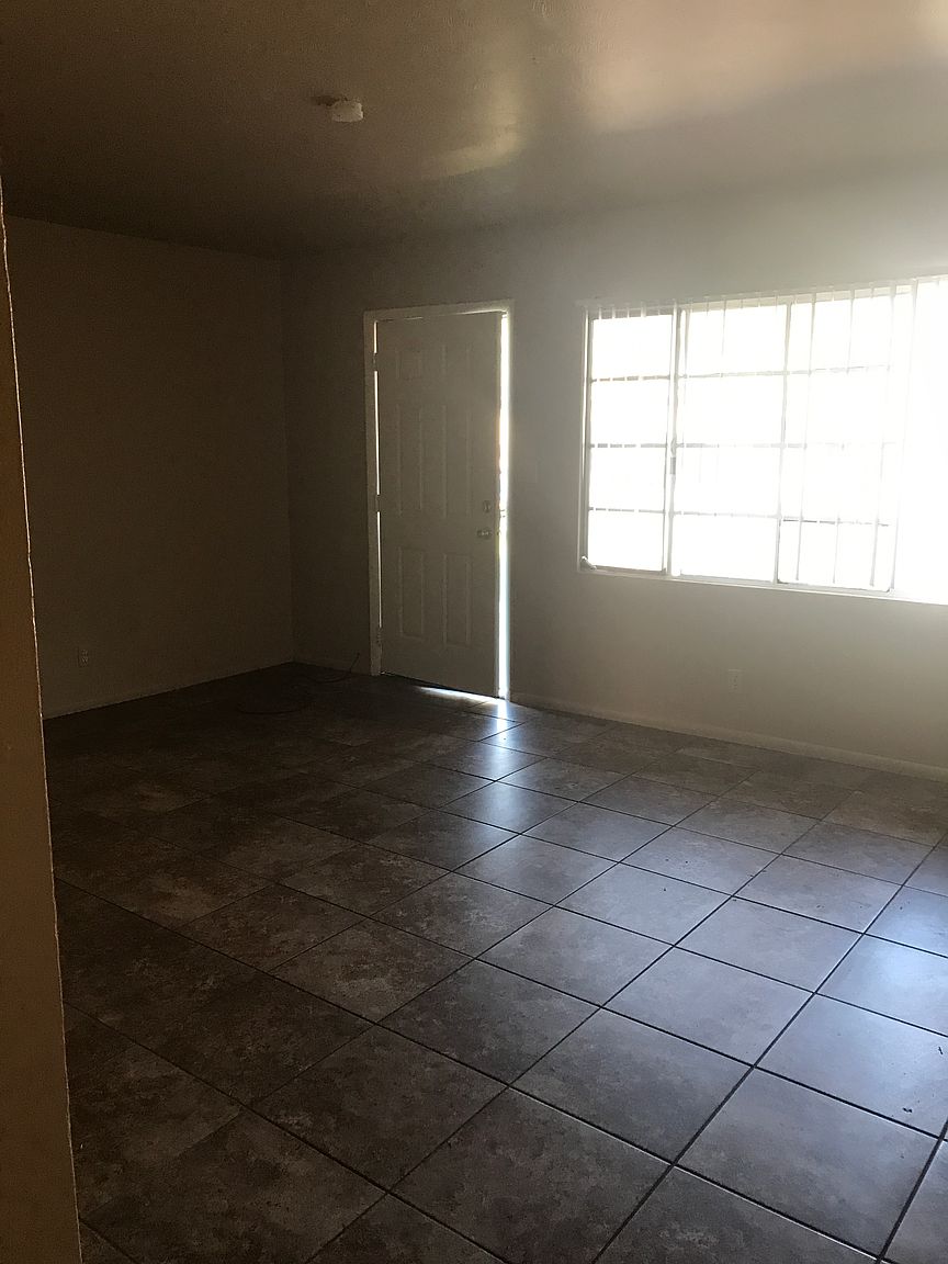 3 Bed, 2 Bath Close To Asu! photo 4