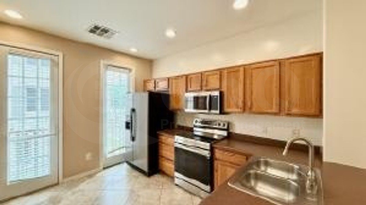1629 E Canyon Creek Dr Gilbert, AZ 85295 photo 5