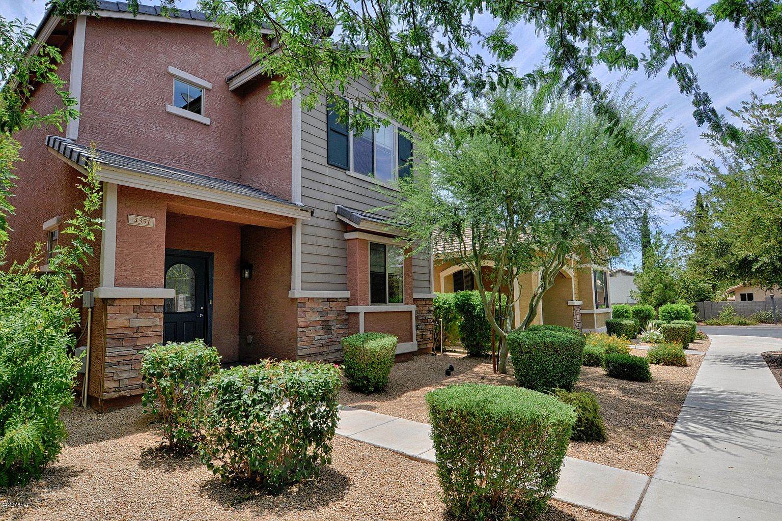 4351 E Selena Dr photo 2