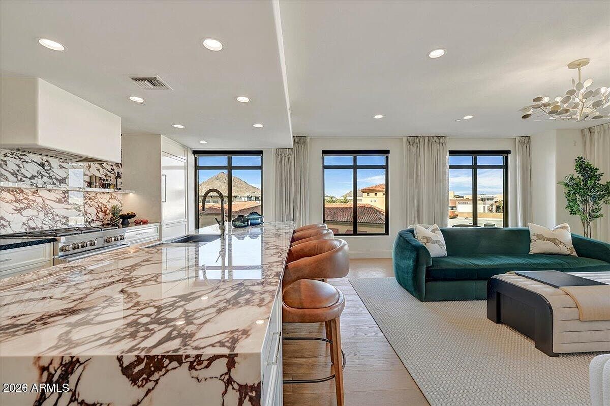 7181 E Camelback Rd Scottsdale, AZ 85251 photo 5