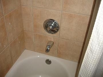 2201 N Comanche Dr photo 5
