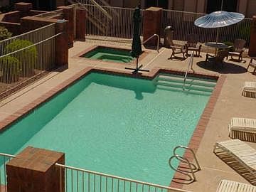 2201 N Comanche Dr photo 2