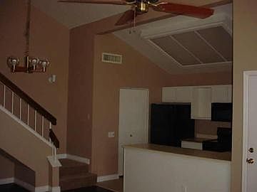 2201 N Comanche Dr photo 4
