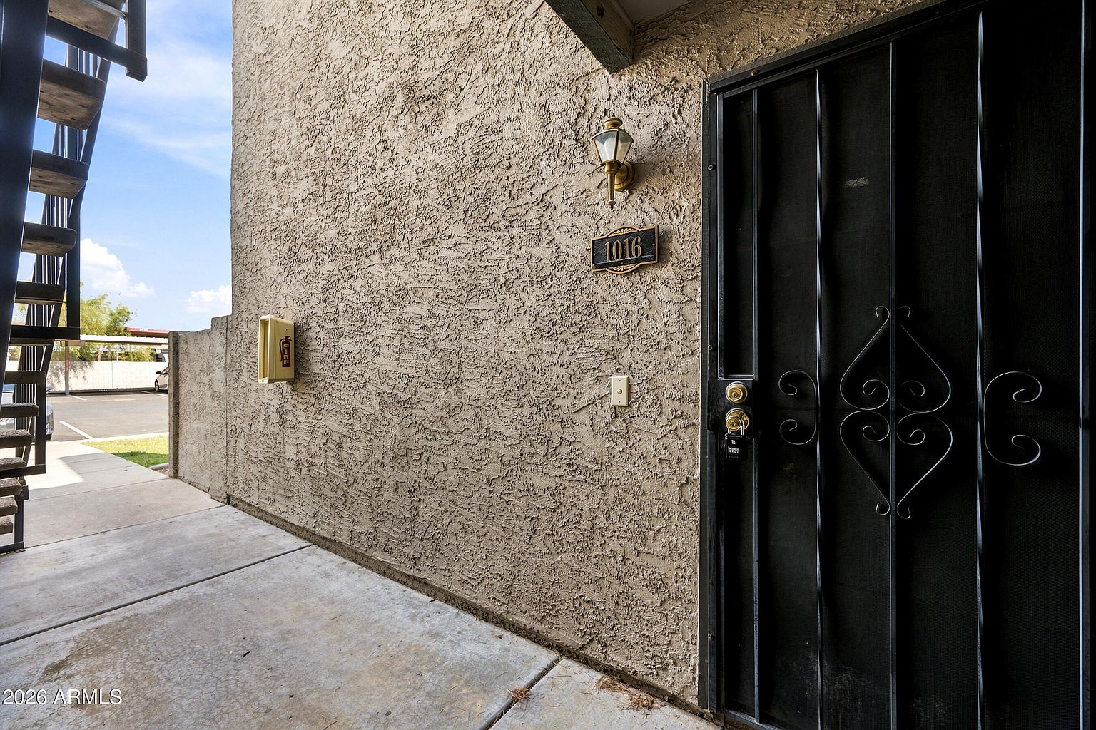533 W Guadalupe Rd Mesa, AZ 85210 photo 4