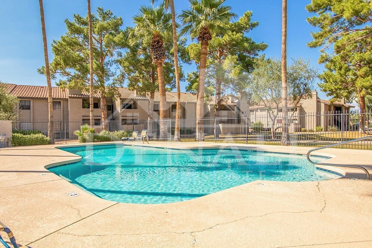 533 W Guadalupe Rd Mesa, AZ 85210 photo 3