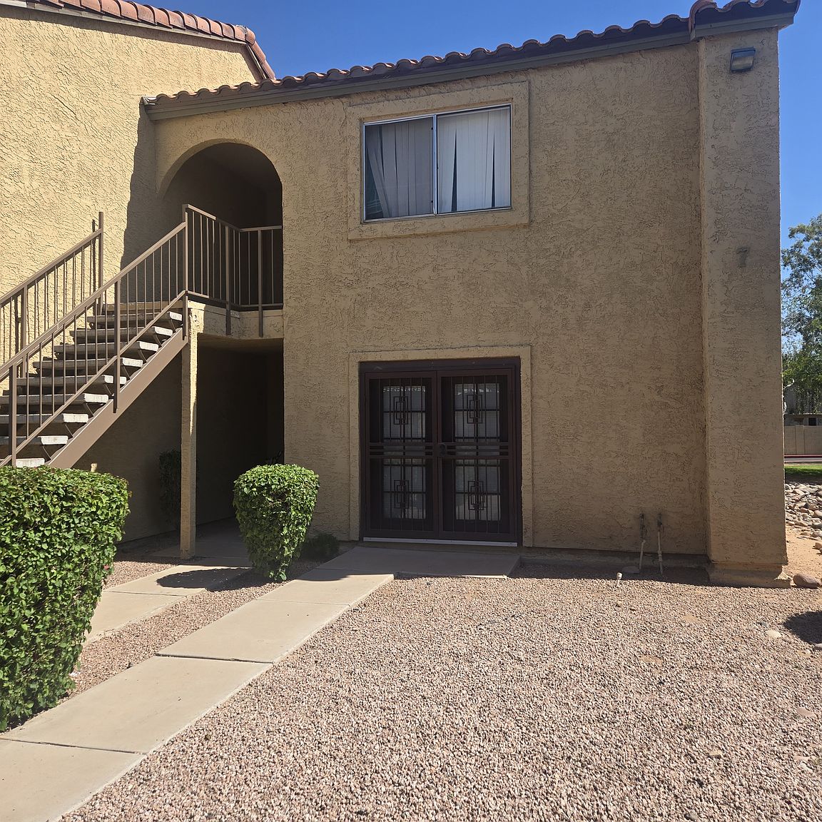 653 W Guadalupe Rd Mesa, AZ 85210 photo 3