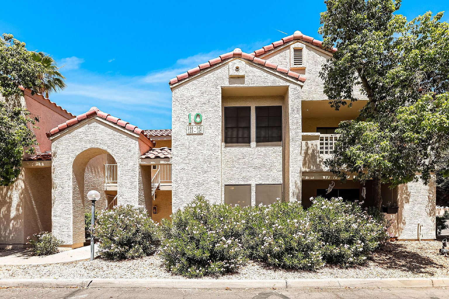 La Jolla Cove Apartments photo 4