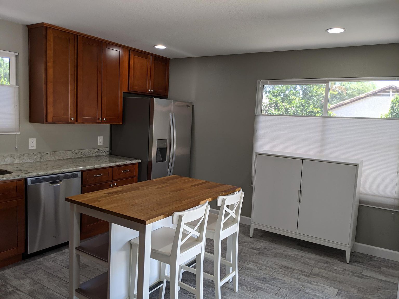 1184 N Bullmoose Dr photo 3