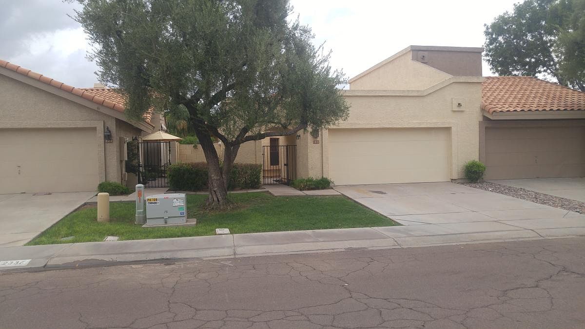 2341 W Shawnee Dr Chandler, AZ 85224 photo 2