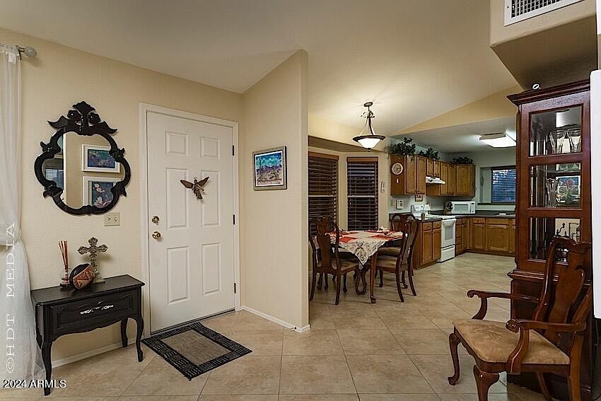 926 W San Mateo Ct Gilbert, AZ 85233 photo 4