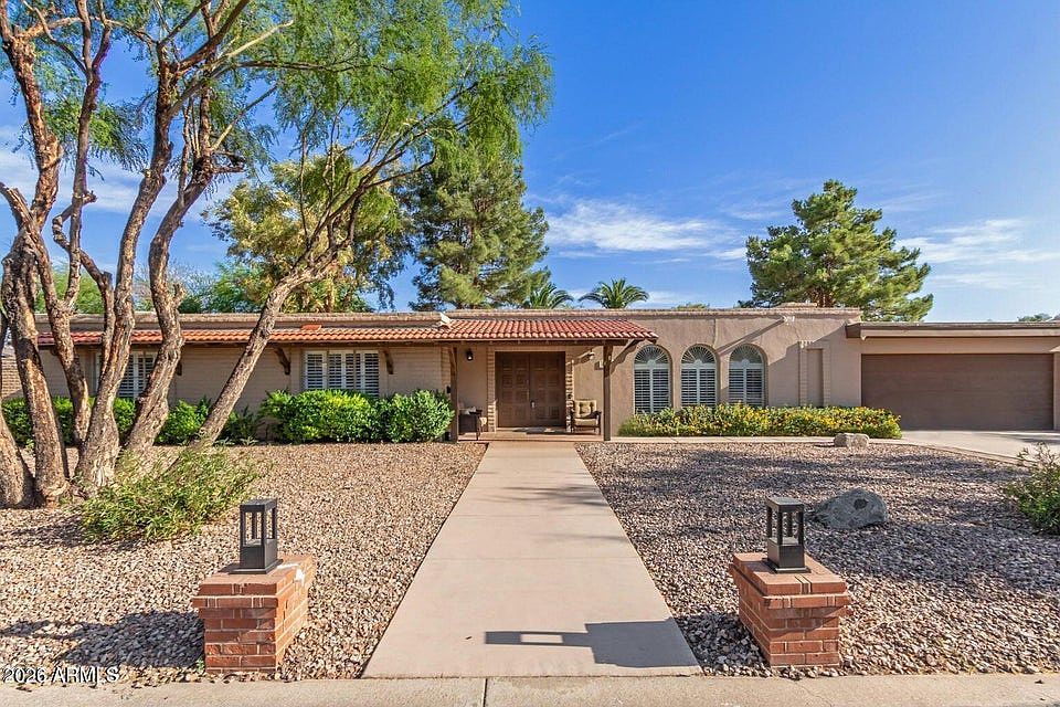 481 W Half Moon Way Chandler, AZ 85225 photo 3