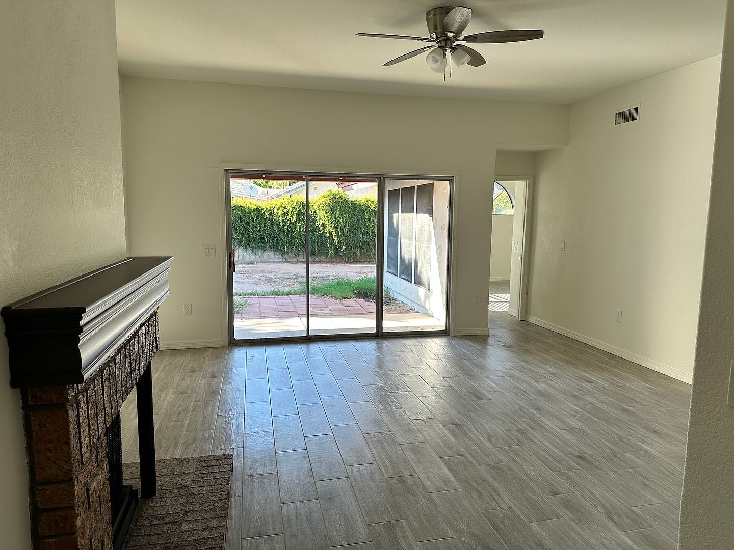 1430 W Camino Ct photo 4