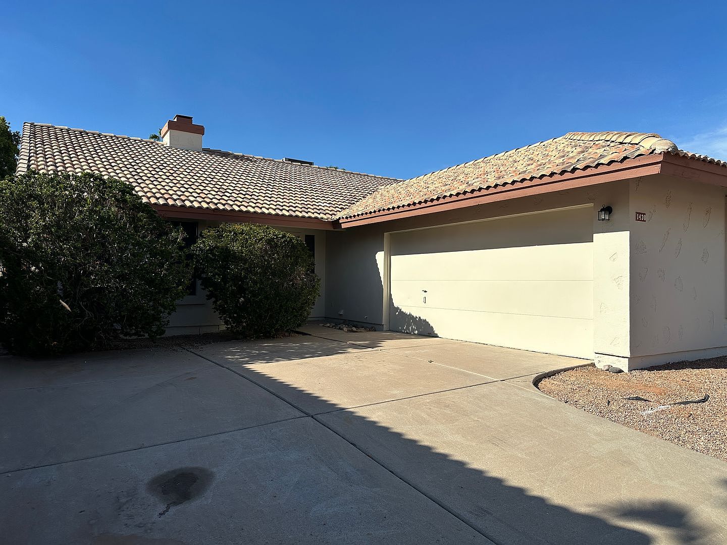 DOBSON AND FRYE 3 BED 2 BATH ***BEAUTIFULLY REMODELED*** photo 4
