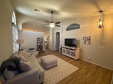 341 S Apache Dr photo 3
