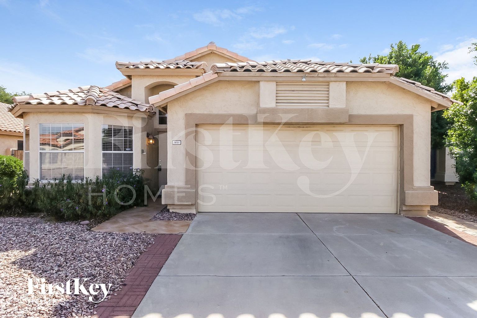 1831 W Wildhorse Dr Chandler, AZ 85286 photo 2