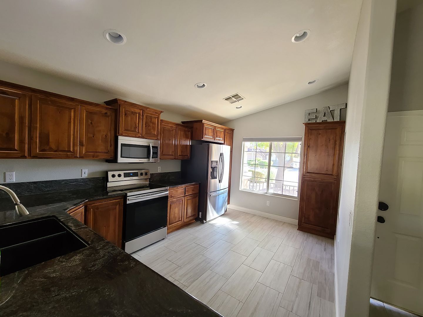 2324 E Browning Pl photo 4