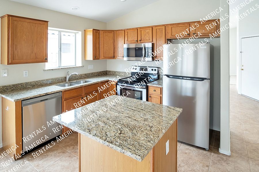 1200 W Kingbird Dr photo 5