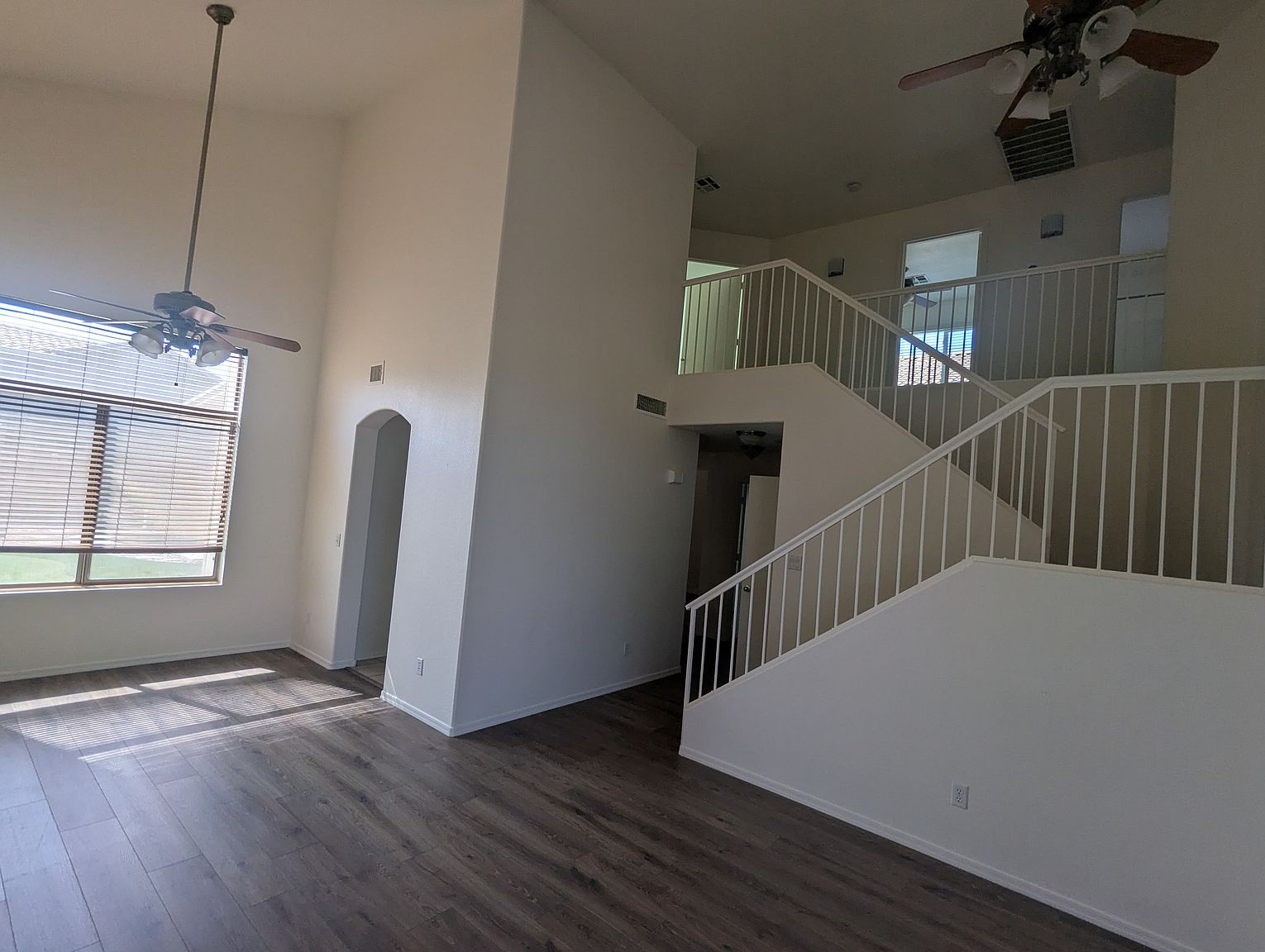 2682 S Santa Anna St photo 3