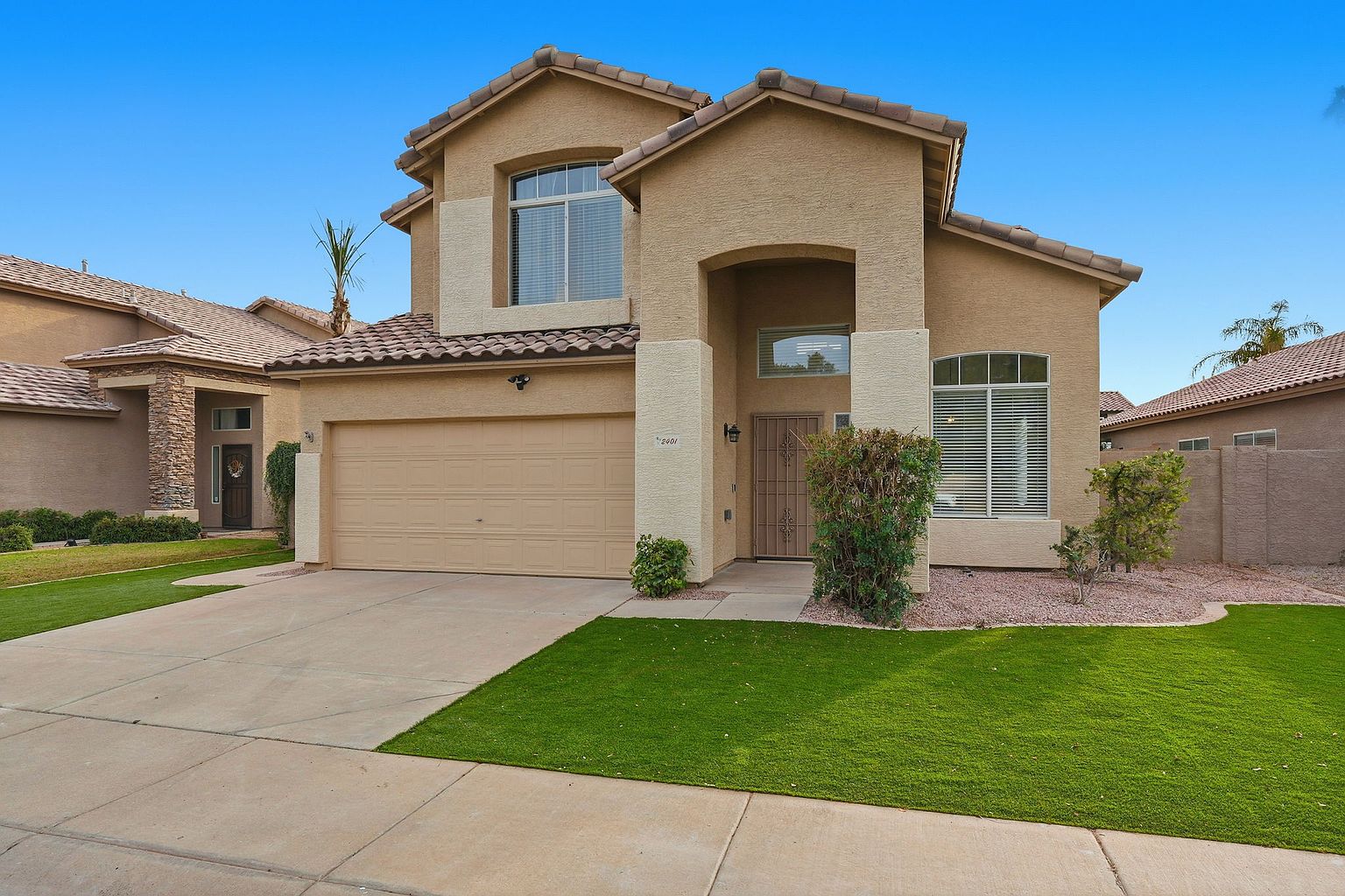 2401 W Indigo Dr photo 4