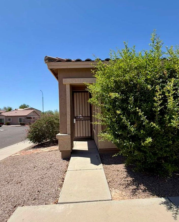 6450 S Nash Way Chandler, AZ 85249 photo 5