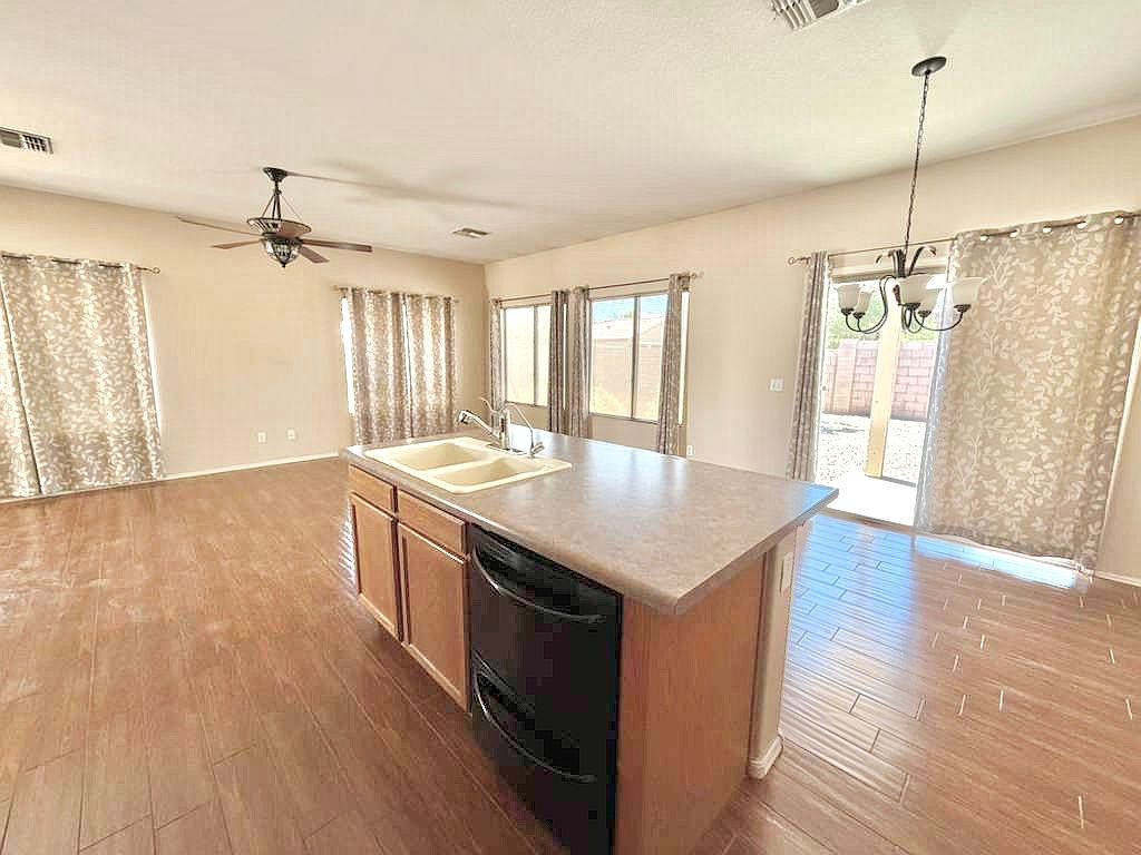 6450 S Nash Way Chandler, AZ 85249 photo 2
