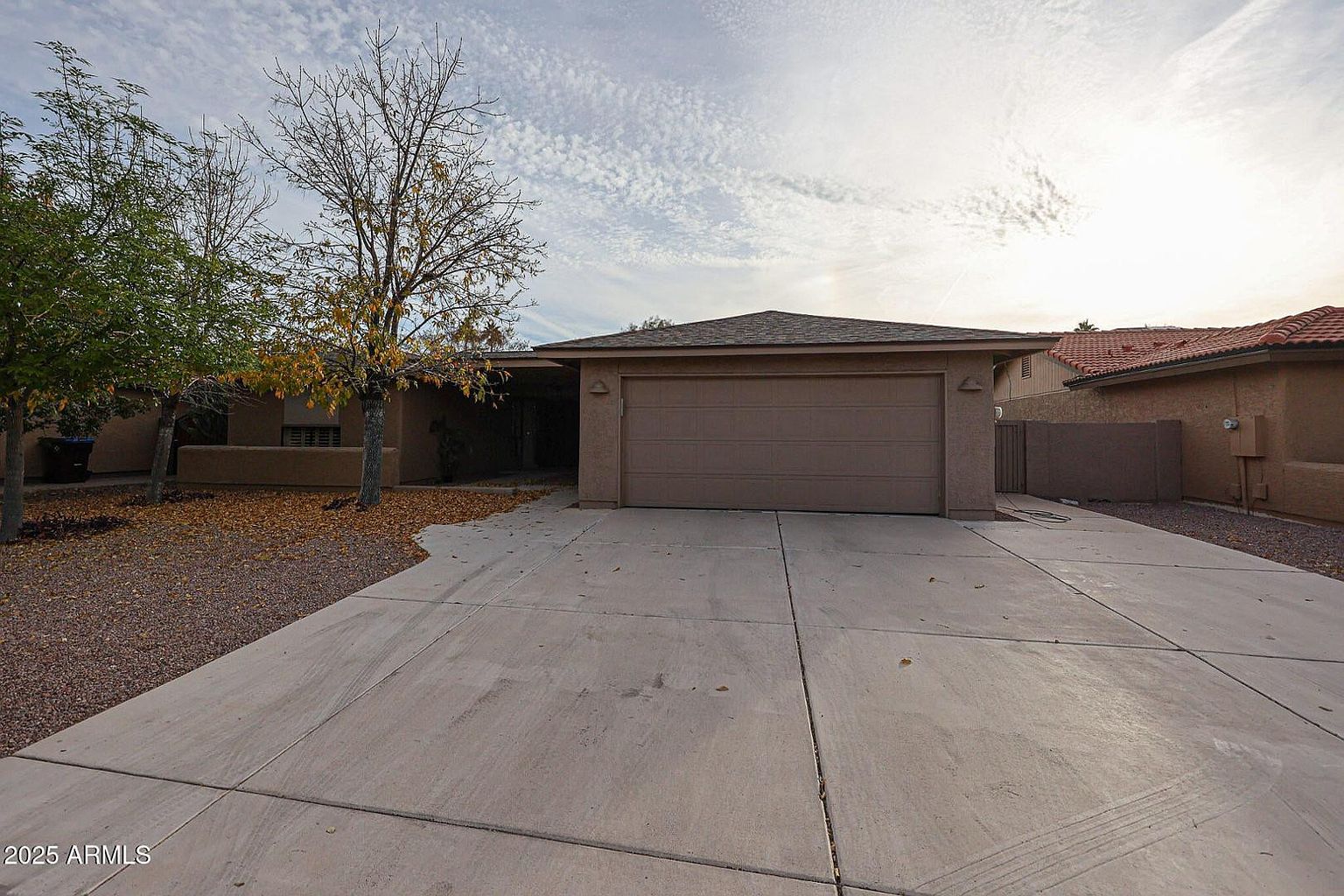26033 S Hollygreen Dr Sun Lakes, AZ 85248 photo 2