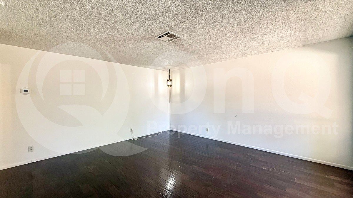 99 N Cooper Rd Chandler, AZ 85225 photo 4