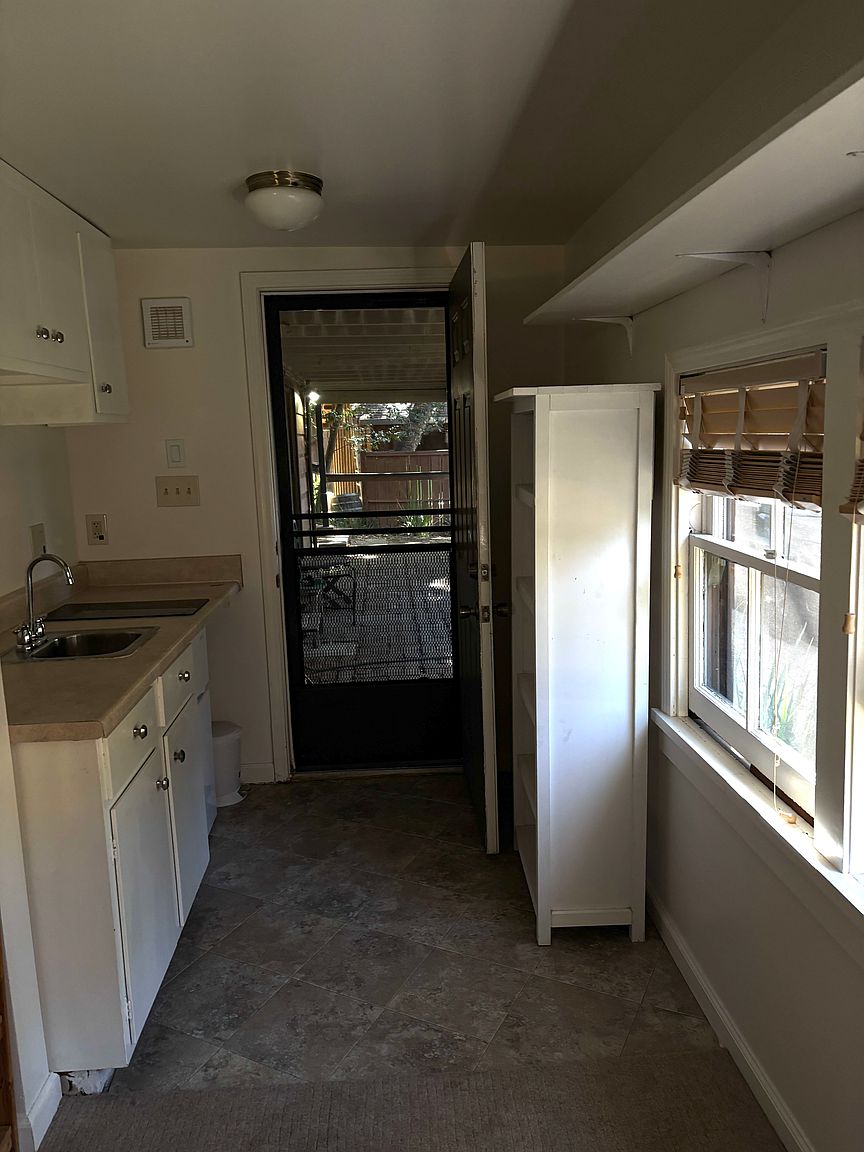 420 Laurel Ave photo 4