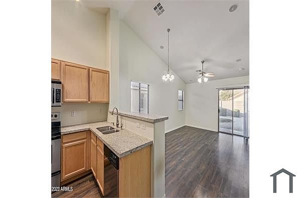 35996 W Velazquez Dr photo 5