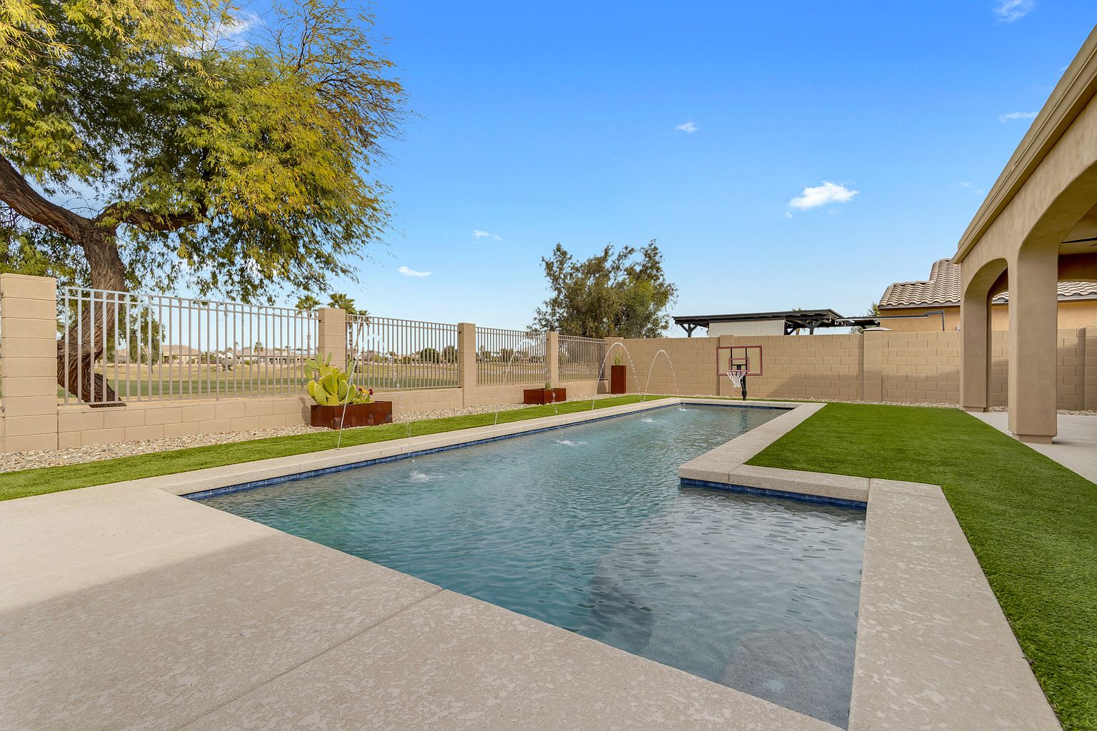 14450 W Coronado Rd Goodyear, AZ 85395 photo 2