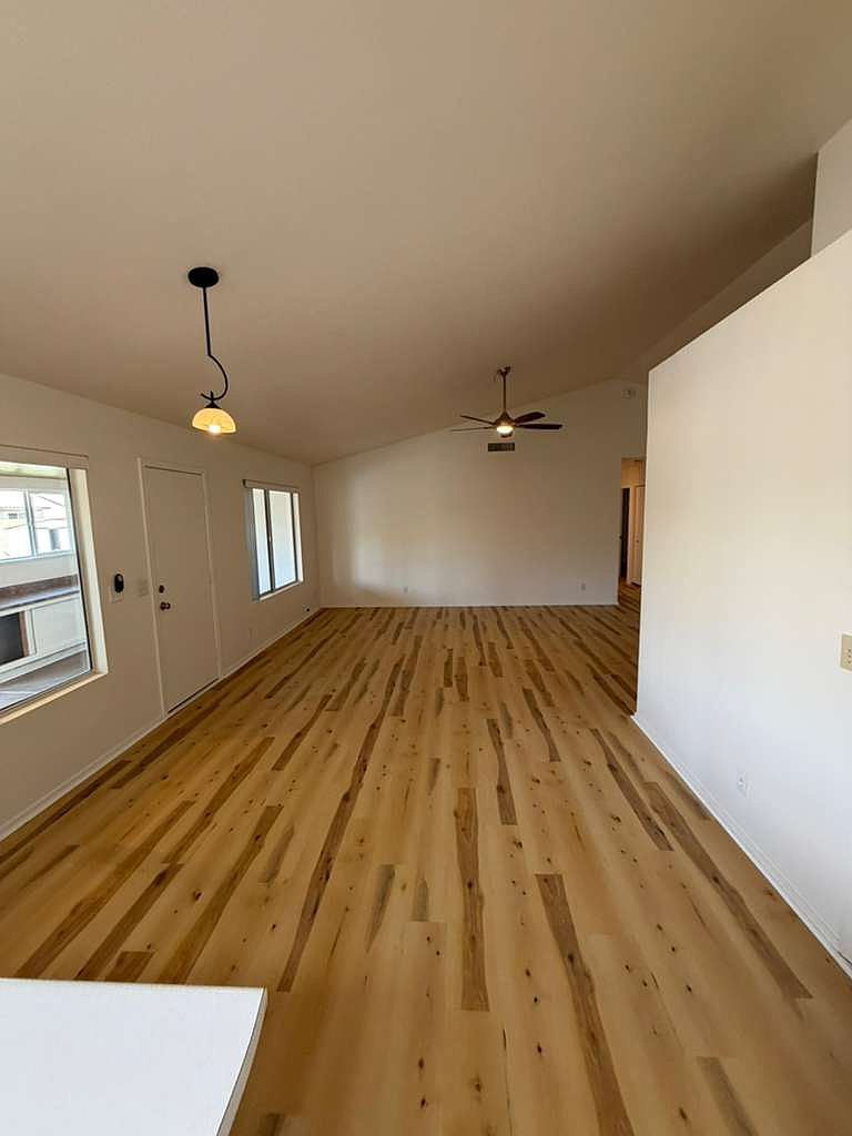 13310 E Butler St photo 2