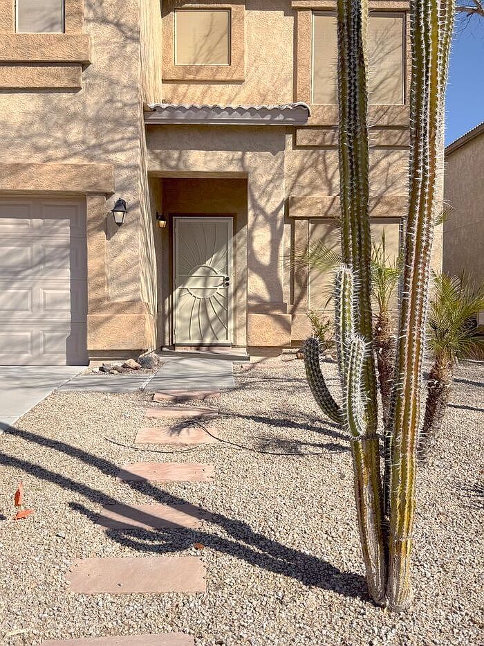 1170 E Desert Springs Way photo 4