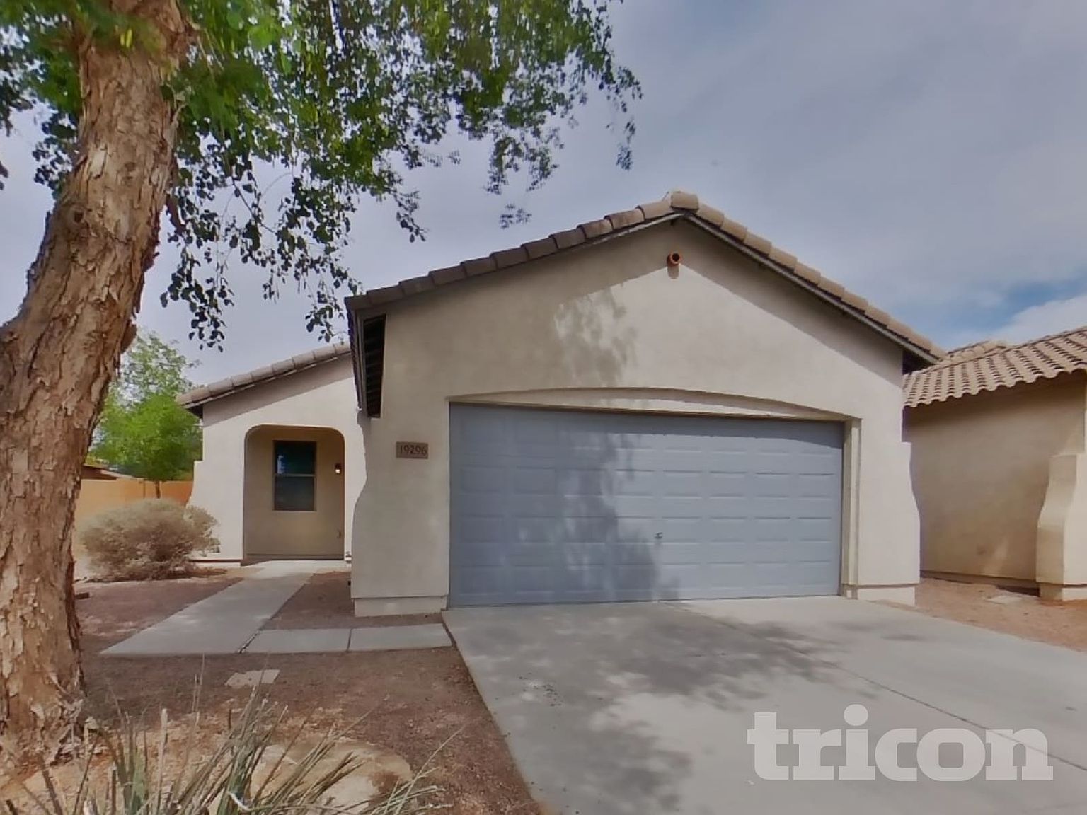 19296 N Costa Verdez Ave photo 2