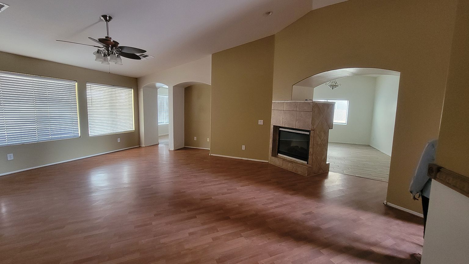 1483 E Douglas St photo 2