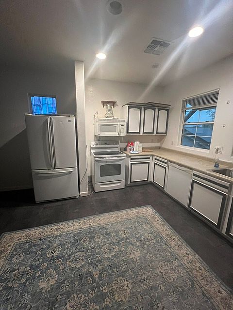 29840 N Cholla Dr photo 3