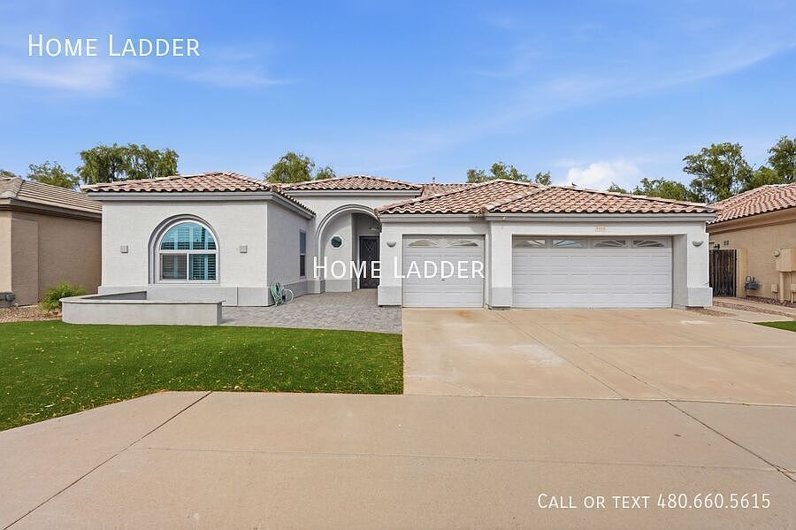 5080 S Mcclelland Dr photo 3