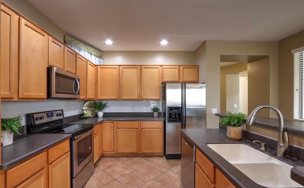 2381 E San Gabriel Trl photo 4
