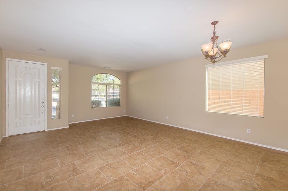 44023 W Bailey Dr Maricopa, AZ 85138 photo 3