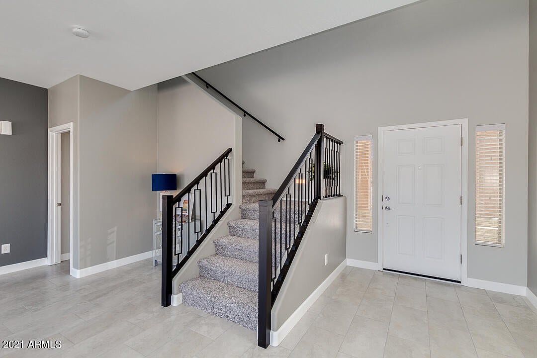18462 N Jameson Dr photo 3