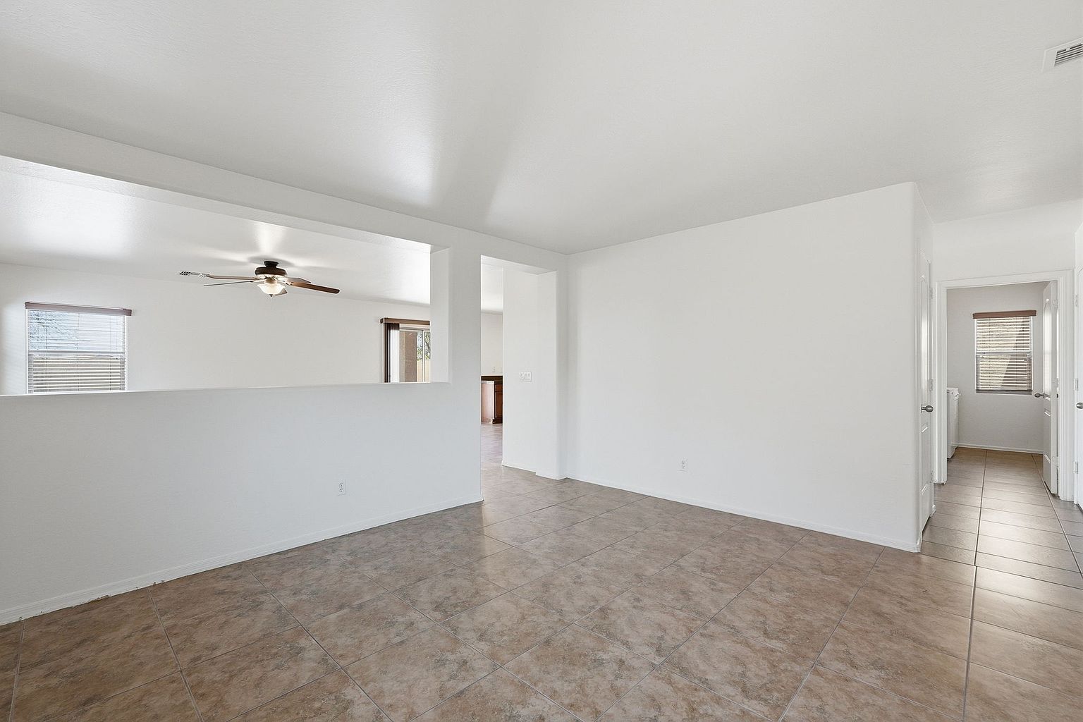 306 S Cactus St photo 4
