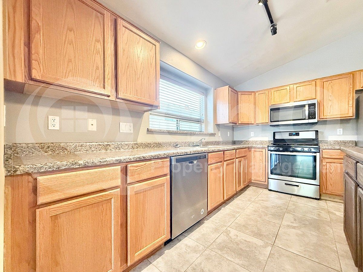 1238 W Corriente Dr photo 5