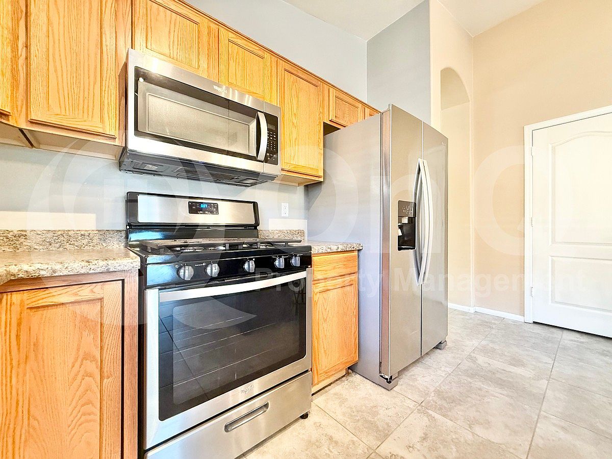 1238 W Corriente Dr photo 4