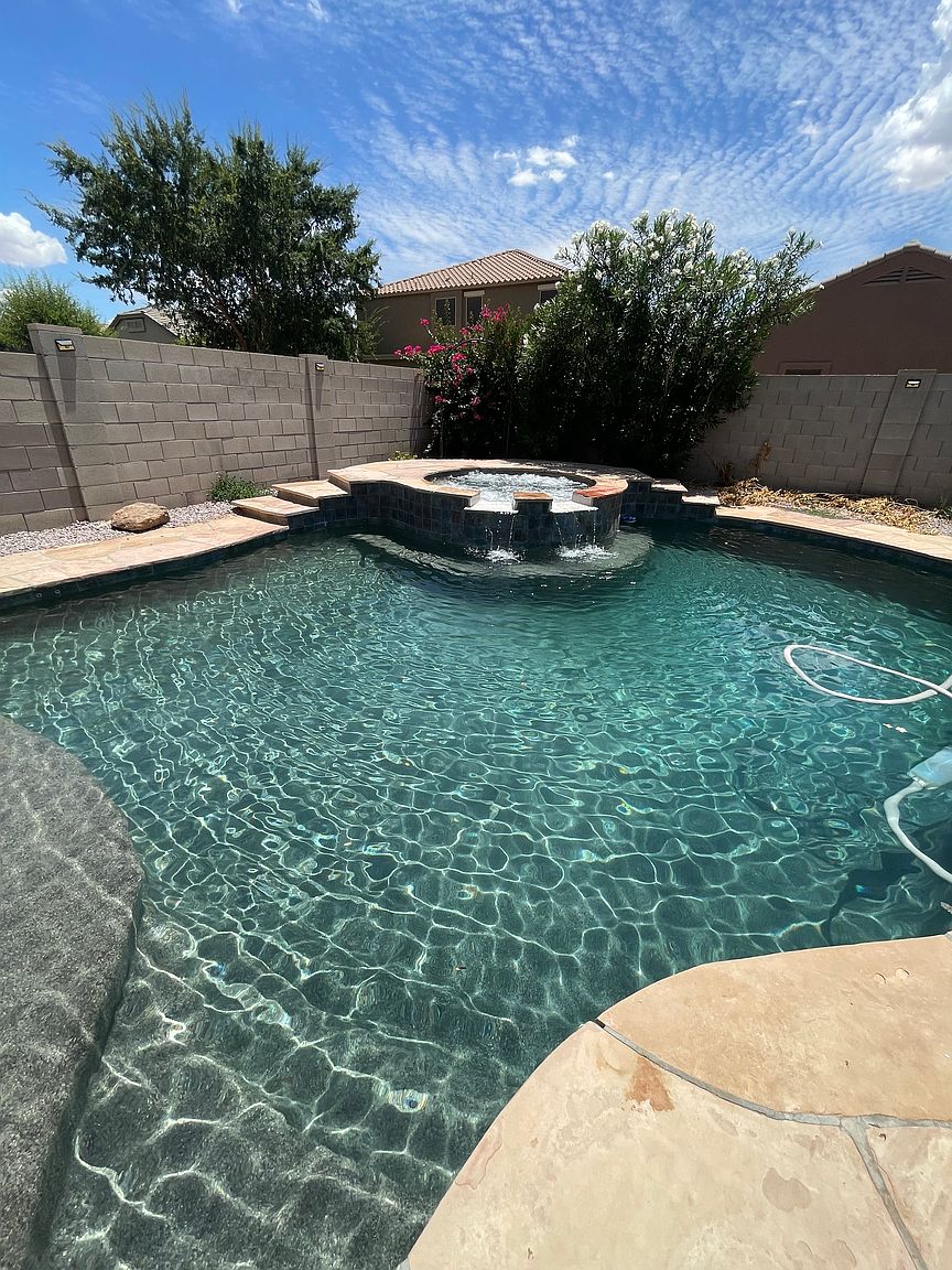 1121 E Jahns Dr photo 5