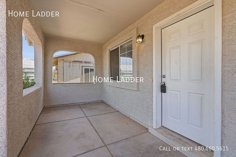 62 N Vista Ave photo 4