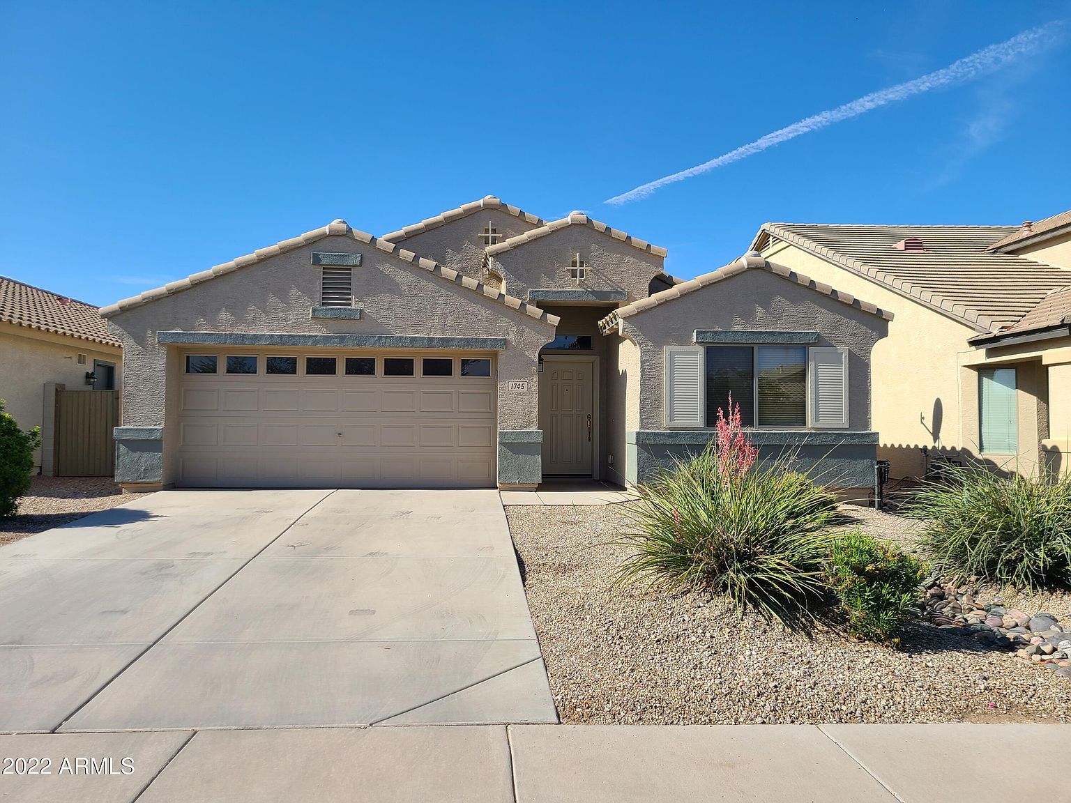 1745 E Melanie St photo 2